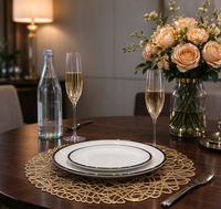 Sets de table en PVC ajourés au design innovant, durables, antidérapants et écologiques pour la décoration de table moderne à la maison