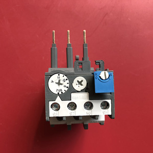 Relais de surcharge thermique TA25DU-11M 7,5-11 3 pôles Classe 10 Réinitialisation automatique/manuelle pour contacteurs de la série A Rail DIN - Product Image 5