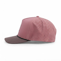 Casquette de sport personnalisée bicolore en corde, 5 panneaux, rose mauve, perforée au laser, visière incurvée, fermeture snapback pour le tennis et le baseball