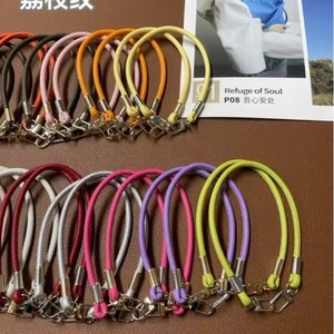 สายคล้องโทรศัพท์แบบวงกลม หนัง PU เชือกหนัง หัวเข็มขัดโลหะ สีสันสดใส เรียบง่าย อุปกรณ์เสริมสายคล้องโทรศัพท์มือถือ - Product Image 1