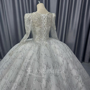Lscm114 Superbe Robe de Mariée Blanche à Corset Perlé, Motif Écailles, Appliques Scintillantes, Traîne Chapelle Moderne, Coupe Princesse - Product Image 5