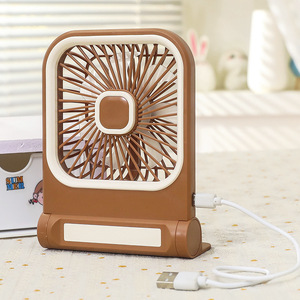 Mini ventilador portátil recargable por USB con motor de CC, 5W, tres velocidades, para escritorio, camping y viajes - Product Image 4