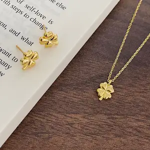 Set di orecchini con collana di quadrifoglio dorato 18 carati alla moda per le donne regalo a quattro foglie di trifoglio collana di moda orecchini set di gioielli