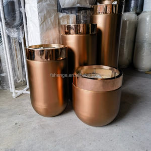 แจกันตั้งพื้นทรงกลมขนาดใหญ่สีทองหรูหราทันสมัย สำหรับตกแต่งบ้าน กระถาง<span class=keywords><strong>ดอกไม้</strong></span>ทรงสูงสำหรับตกแต่งภายใน  กระถางต้นไม้ทรงกลมสวยงามสำหรับ<span class=keywords><strong>ดอกไม้</strong></span>ประดิษฐ์ - Product Image 5