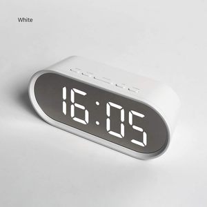 Pop Mirror Digitaler Wecker, LED Desk Pink Clock mit Nachtlicht, Schlummer, Temperatur, batterie betriebene kleine Größe - Product Image 3