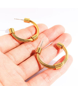 ต่างหูเส้นเล็กรูปตัว C แบบเรียบง่ายต่างหูแฟชั่นคลาสสิกที่พูดเกินจริง - Product Image 3