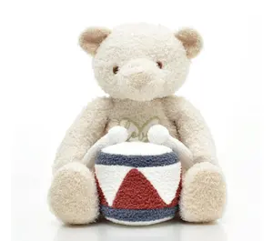 Peluche personalizzato orsacchiotto con i tamburi giocattoli farciti con i tamburi giocattolo