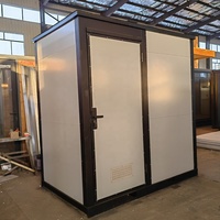 Salle de bain mobile prête à l'emploi en panneaux sandwich modernes avec structure en acier, lavabo, toilettes, extérieur, portable, luxe, garantie 3 ans