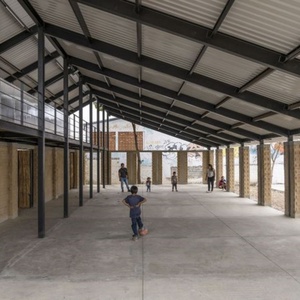 Almacén de Estructura de Acero Prefabricada con Certificación ISO, Precio de Fábrica, Servicio EPC Disponible - Product Image 1