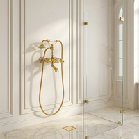 Robinet de baignoire mural de luxe STOCCO French Regency en laiton doré, mitigeur de douche orné avec poignées en cristal, idéal pour villas et hôtels