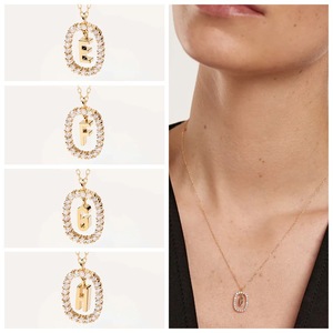 Collar con colgante de letra inicial en oro con cristal para mujer, para uso diario. - Product Image 3