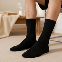 Chaussettes en laine mélangée haut de gamme personnalisées en gros, chaussettes thermiques absorbant la transpiration, douces, anti-odeurs, chaussettes mi-hautes pour hommes pour l'hiver décontracté