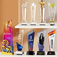 Trophée en cristal personnalisé multi-styles avec logo gravé et impression UV couleur pour compétitions, cérémonies de récompense des employés et commémorations