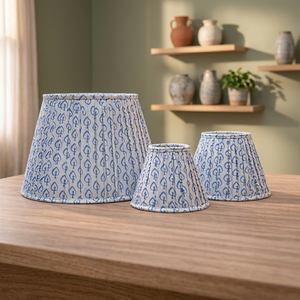 Abat-jour en tissu à imprimé géométrique en forme de cœur bleu |   Abat-jour plissé en viscose et lin |   Couverture décorative pour lampe de table, de sol et suspendue - Product Image 3