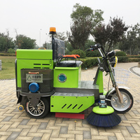 Balayeuse Électrique à 3 Roues pour Usage Urbain, Parcs, Routes et Jardins – Équipement de Nettoyage de Sols pour Usines
