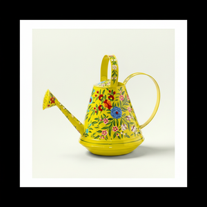 Arrosoir en métal imprimé émail design, idéal pour offrir en cadeau aux amateurs de plantes lors de toute célébration sur le thème du jardin - Product Image 1