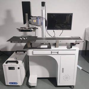 Machine de marquage laser UV 3W avec caméra visuelle Bande transporteuse pour roulements Essuie-glace Couvercle de lavage Télécommande Clavier Auto Gravure - Product Image 1