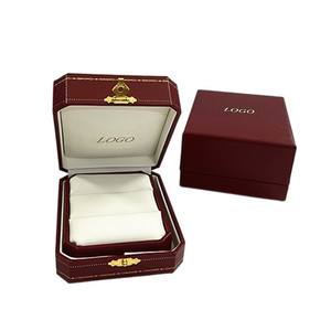 กล่องบรรจุภัณฑ์สร้อย<span class=keywords><strong>คอ</strong></span> <span class=keywords><strong>Cartier</strong></span>* รุ่นทองคำ CA สีแดง รูปทรงแปดเหลี่ยม สำหรับบรรจุภัณฑ์ของขวัญ <span class=keywords><strong>สร้อย</strong></span>ข้อมือ ต่างหู แหวน กล่องใส่เครื่องประดับ ขายส่ง - Product Image 4