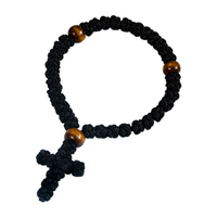 Bracelet de prière en cordon noir noué à la main avec petite perle en bois et mini croix, chapelet religieux dévotionnel pour poignet