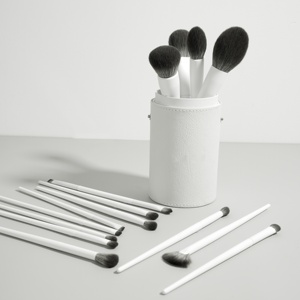 YM alta qualità Custom 15 pezzi manico in legno Set di pennelli per il trucco forma piatta per il viso correttore Eyeliner sopracciglia Cruelty-Free Vegan - Product Image 2