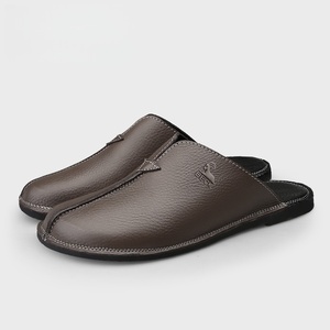Chaussures de pêcheur pour hommes, style rétro tendance, respirantes, dessus en PU, semelle en caoutchouc, semelle plate, tongs ouvertes, style décontracté polyvalent - Product Image 1