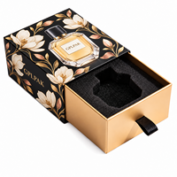 Fabricant de boîtes à tiroirs avec logo imprimé CMYK personnalisé, pelliculage mat et insert en mousse pour cadeaux