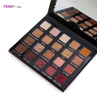 Palette de maquillage carrée noire 20 couleurs, fard à paupières mat nude longue durée pour un look naturel
