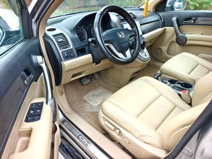 <span class=keywords><strong>Auto</strong></span> Usate: Honda <span class=keywords><strong>CRV</strong></span> 2.4L Automatica del 2007, Affidabilità Comprovata, Interni Spaziosi, Ottimo Rapporto Qualità-Prezzo per Acquirenti con Budget Limitato - Product Image 6