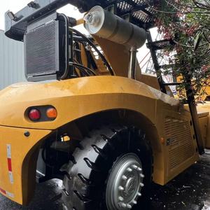 Reach Stacker SDCY90K8V1 Baru 9t untuk Pengangkutan Kontainer Kosong di Pelabuhan dan Pabrik - Product Image 1