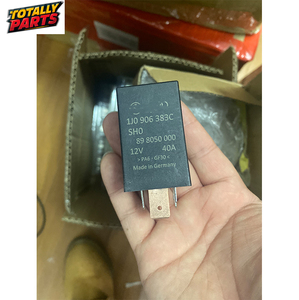 <span class=keywords><strong>Relais</strong></span> de pompe à carburant 1J0906383C 409 adapté pour TT JETTA - Product Image 2