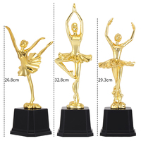 Vente en gros Trophée de danseuse en plastique plaqué or avec base en plastique