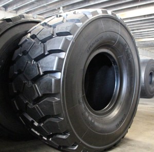 ยางเรเดียล OTR ขนาด 875/65R29 สำหรับลายดอกยางยี่ห้อ B02S E3 สำหรับรถตักดิน รถดันดิน รถเกรดเดอร์ และรถดัมพ์ของ Dongfeng - Product Image 4