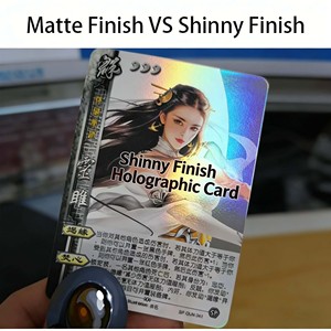 Cartes à collectionner personnalisées en papier écologique durable, estampées à chaud or, holographiques, sur le thème des dessins animés et de l'anime, avec design et logo sur mesure - Product Image 5