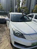 Coche Eléctrico Usado 2022 Dongfeng E70, Taxi Eléctrico, Vehículo EV Sedán de 5 Plazas, Coche Eléctrico de Segunda Mano para Venta al por Mayor a Flotas