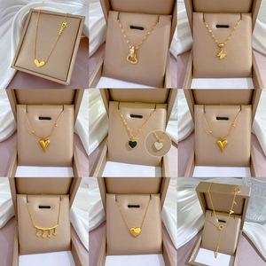 Wholesale Custom butterfly Pearl Letter Stainless Steel 18K Gold Zircon Heart Fashion Pendant Necklace <strong>Jewelry</strong> for Women - Product Image 3