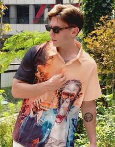 Lässige Kurzarm-Hawaii hemd für Herren Lustiger bedruckter Knopf für Summer Beach Party BBQ Strick-Cartoon-Muster-Stil - Product Image 5