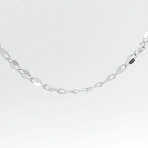 Delicado Collar con Colgante Fino en Forma de Labios Retorcidos, Platino Pt950 Blanco, Regalo Unisex, Joyería Minimalista de Platino - Product Image 2
