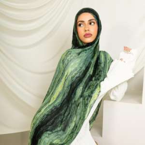 ผ้าคลุมฮิญาบพิมพ์ลายสำหรับผู้หญิงมุสลิม รุ่นปี 2026 ระบายอากาศได้ดี ใช้ได้ทุกฤดู ดีไซน์ทันสมัย เรียบร้อย พร้อมโลโก้สั่งทำพิเศษ ผ้าโมดอล ผ้าพันคอแบบดั้งเดิม - Product Image 1