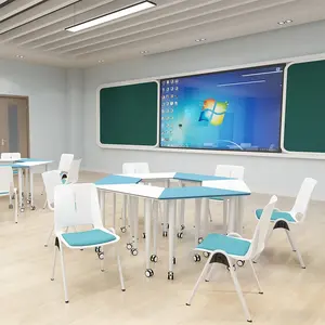 Sedia per studenti impilabile dal design moderno per aula di formazione sedia per studio in plastica ad alta resistenza