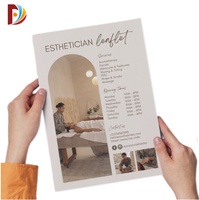 Flyers/Brochures imprimés offset sur papier d'art A6 sur mesure, gaufrage, couleur CMYK, pliage, reliure pour