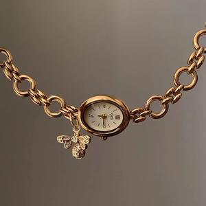 Montre-bracelet Zhonggu Nv <span class=keywords><strong>Biao</strong></span> 2025, nouveau style, cadeau haut de gamme luxueux et élégant, montre-bracelet dorée pour amoureux - Product Image 1