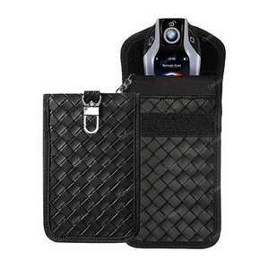 Pochette antivol <span class=keywords><strong>RFID</strong></span> en cuir de Fiber de carbone au Design moderne, étui de blocage des signaux de clé de <span class=keywords><strong>voiture</strong></span> Faraday - Product Image 1