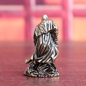 Patung Kematian Kuningan Retro Jubah Hitam Figur Aksi Miniatur Patung Horor Punk Ornamen Meja Dekorasi Halloween - Product Image 4