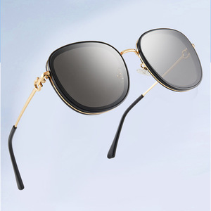 Gafas de Sol de Metal Tr90 con Marco Negro, Lentes de Nailon con Protección UV400, Unisex, Elegantes, Clase 2 de Transmitancia - Product Image 1