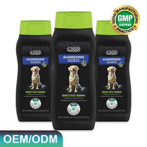 <span class=keywords><strong>Shampoing</strong></span> Ultra Premium <span class=keywords><strong>Anti</strong></span>-Pellicules pour Chiens – Aide à Réduire l'Excès de Poils – Savon <span class=keywords><strong>Anti</strong></span>-<span class=keywords><strong>Puces</strong></span> Furminator pour Chats et Chiens - Product Image 1