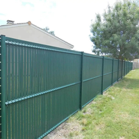 Clôture d'intimité 3D incurvée en PVC enduit résistant aux intempéries pour jardin de villa, écran décoratif 3D