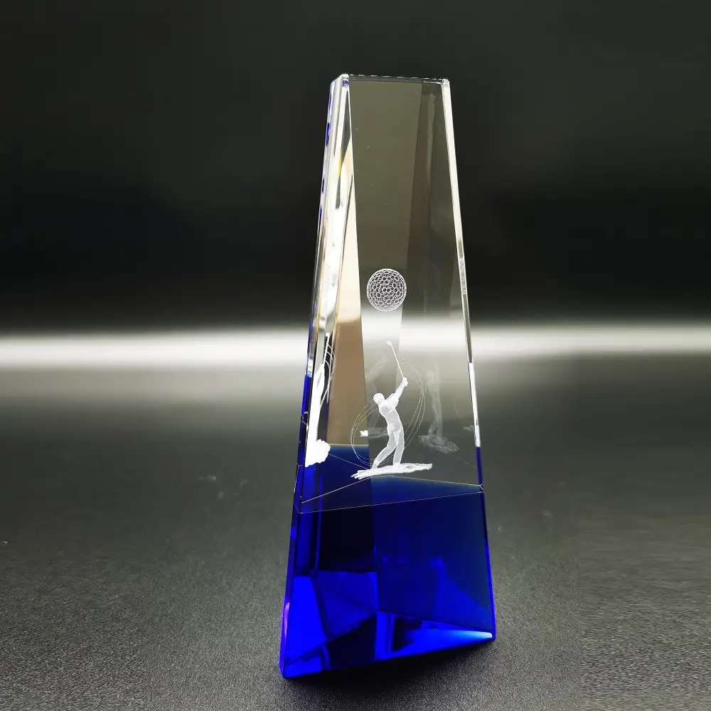 Fabricant Trophée de cadeau de cristal de célébration personnalisé Trophée de groupe champion