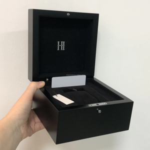 Factory Direct Sale Classic <b>Black</b> Wooden Watch <b>Box</b>, High Quality Custom Brand Watch Case, Luxury <b>Box</b> for Men Women Brand Watches - Product Image 1