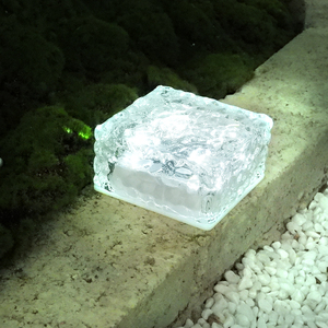 Phổ biến không thấm nước IP66 Ice Cube ánh sáng ngoài trời Vườn Glass Hot Bán năng lượng mặt trời Powered gạch cảnh quan ánh sáng - Product Image 1
