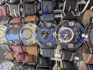 Orologio Meccanico da Uomo HYF HYF-A229, Cassa in Acciaio Inox 40mm, Cinturino in Pelle, Quadrante Analogico Sportivo Blu, Resistente all'Acqua 3BAR - Product Image 3